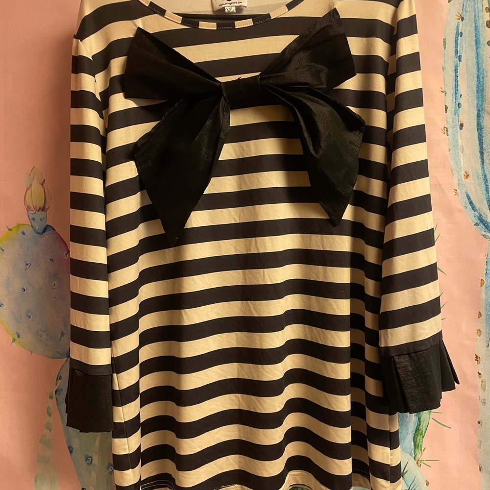 Dainty Jewell’s Top